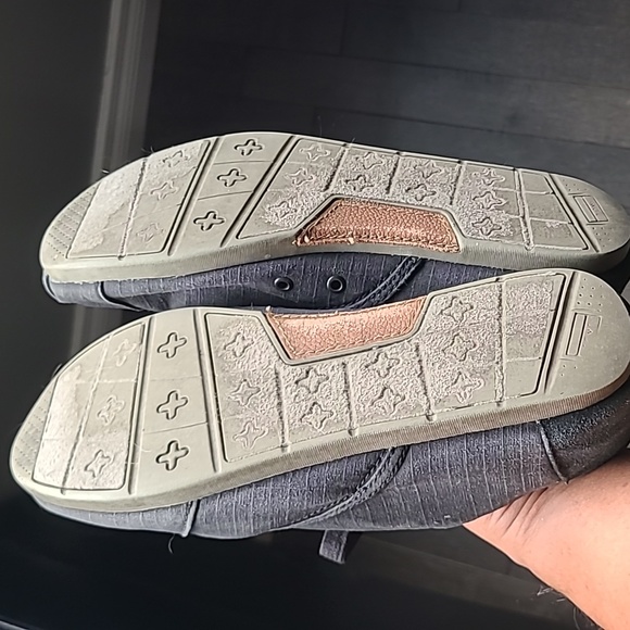 Mens Toms shoes size 8.5 - Picture 4 of 4